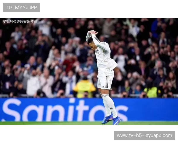 索博童年牵C罗 如今并肩站上欧洲杯赛场，索博斯洛伊皇马