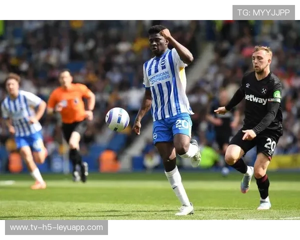 曼联重启谈判!9000万镑报价布莱顿中场巴莱巴背后的故事与战术解析 曼联重启谈判!9000万镑报价布莱顿中场巴莱巴背后的故事与战术解析